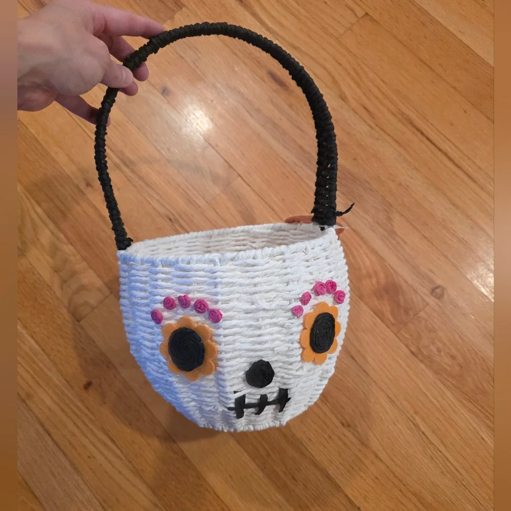 Halloween Skull Wicker Candy Basket